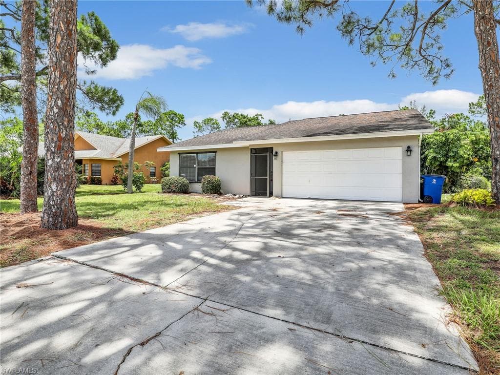 10301 St Patrick LN BONITA SPRINGS, FL 34135