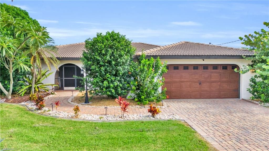 2021 Palaco Grande PKWY CAPE CORAL, FL 33904