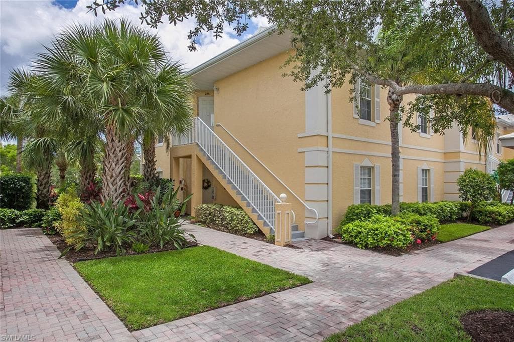 1340 Sweetwater CV E 201 NAPLES, FL 34110