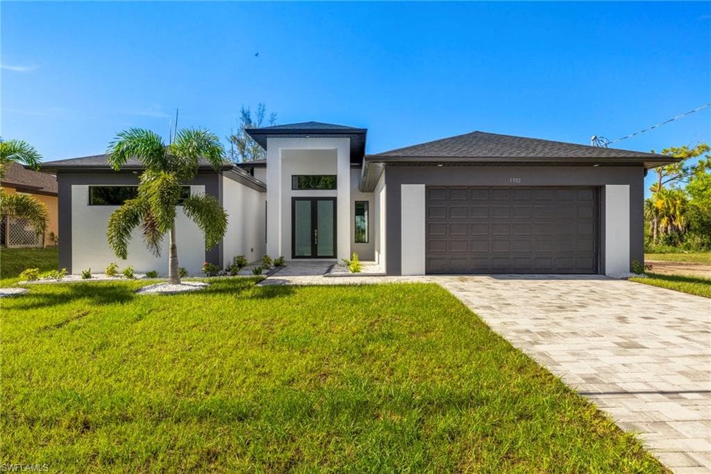 1502 15th ST CAPE CORAL, FL 33991