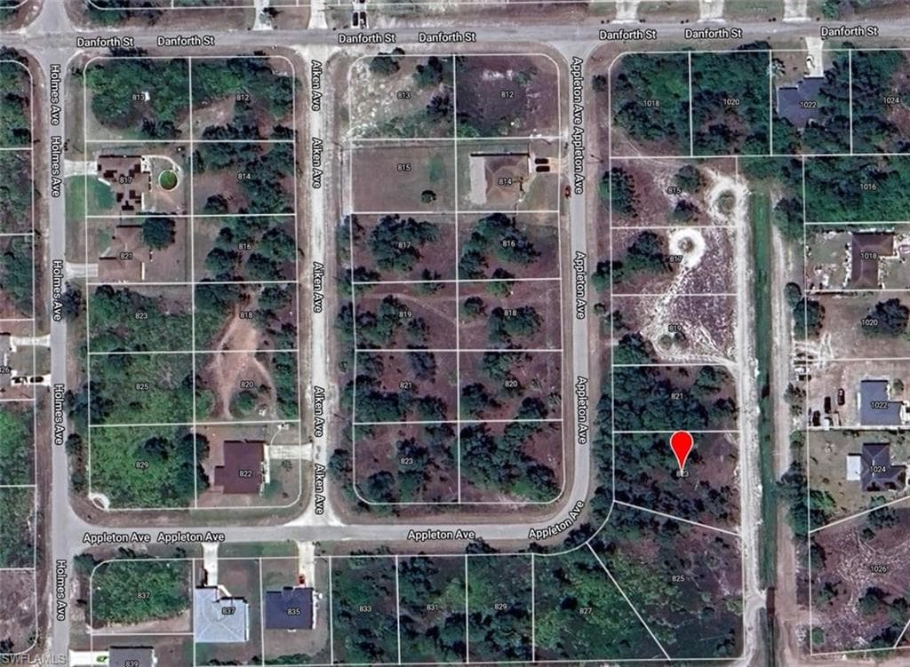 823 Appleton AVE LEHIGH ACRES, FL 33974