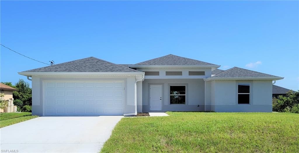 2900 31st ST W LEHIGH ACRES, FL 33971