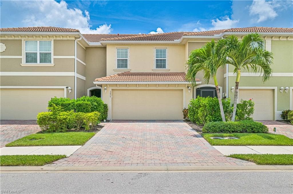 3879 Burrfield ST FORT MYERS, FL 33916