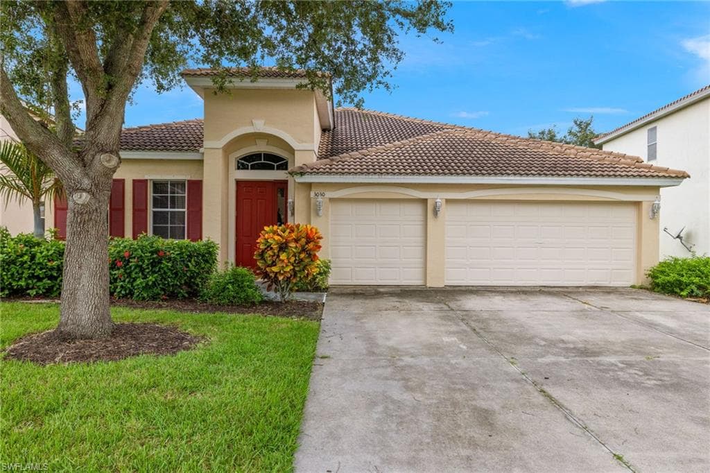 3030 Lake Butler CT CAPE CORAL, FL 33909