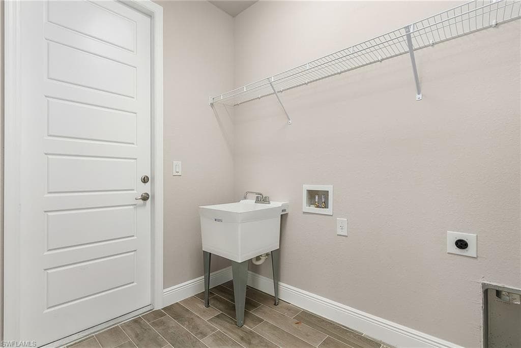 1014 Lockwood ST LABELLE, FL 33935