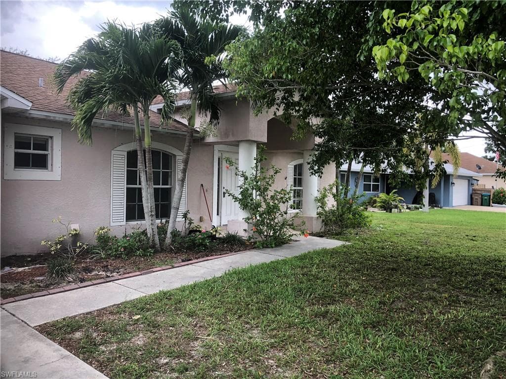 3807 SW 7th PL CAPE CORAL, FL 33914