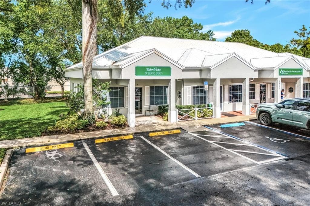 2940 Immokalee RD 4 NAPLES, FL 34110
