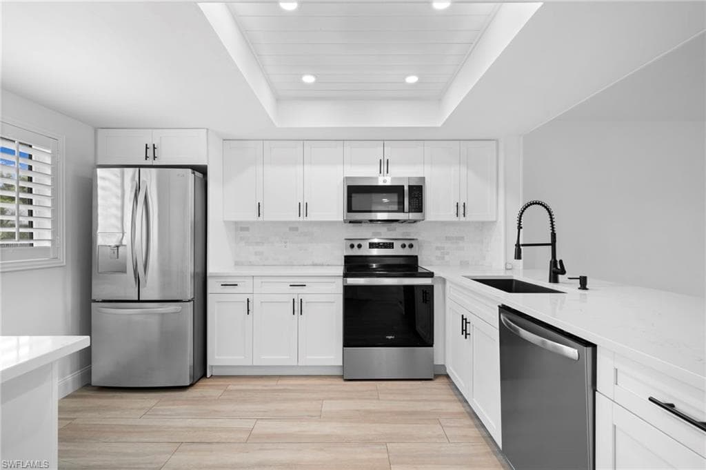 138 Cypress WAY E 6 NAPLES, FL 34110