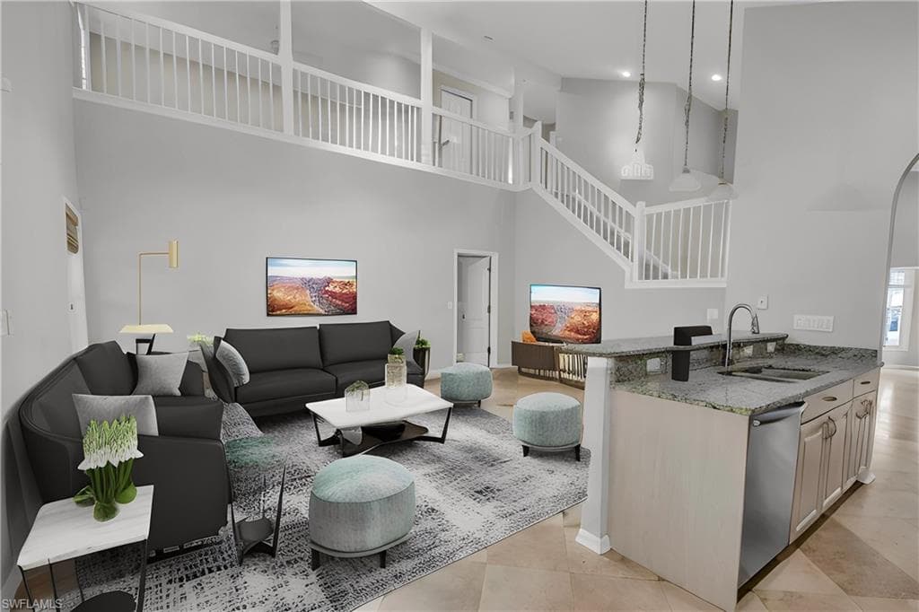 21648 Windham RUN ESTERO, FL 33928