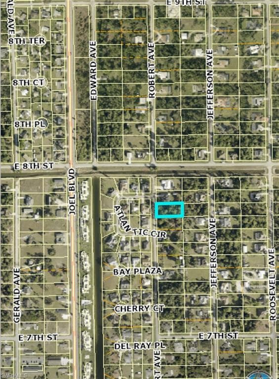 2502 Lakeview DR LEHIGH ACRES, FL 33936