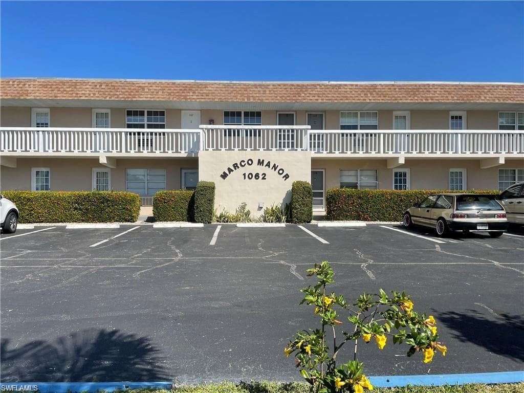 1062 Hartley AVE 109 MARCO ISLAND, FL 34145