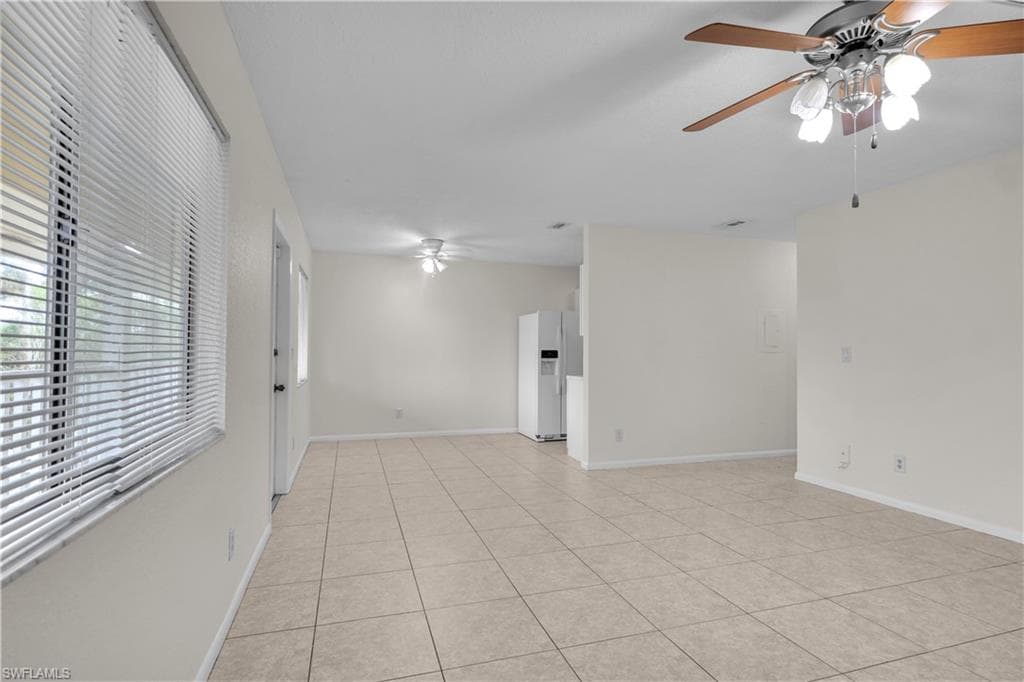 4601 Bayshore DR A4 NAPLES, FL 34112