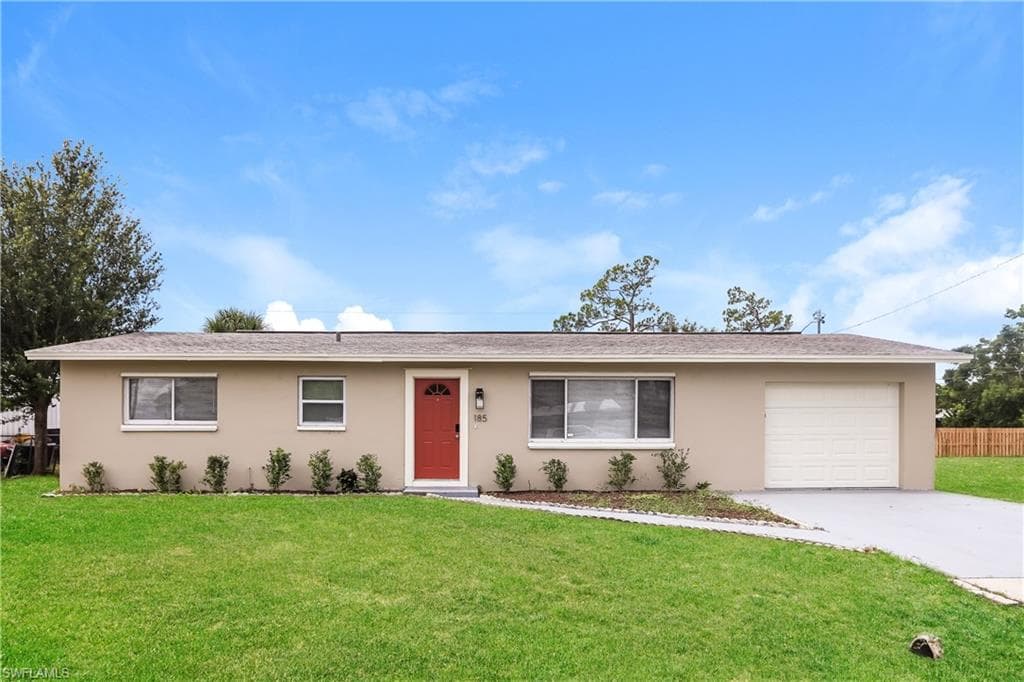 185 Norfolk AVE NW PORT CHARLOTTE, FL 33952
