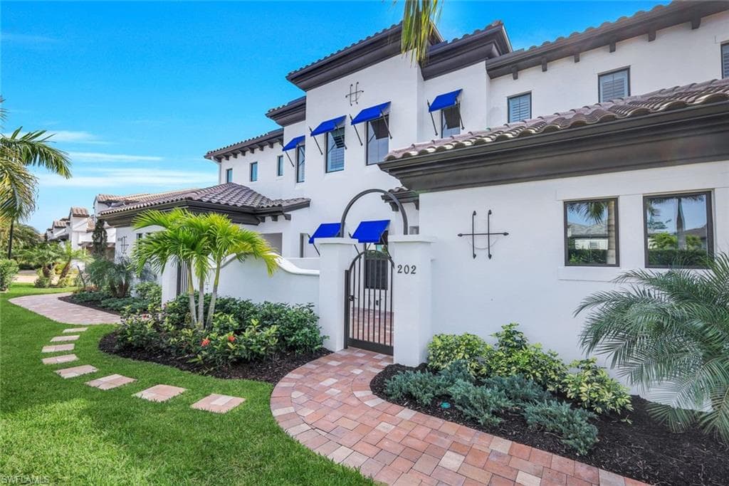 16316 Corsica WAY 13-202 NAPLES, FL 34110