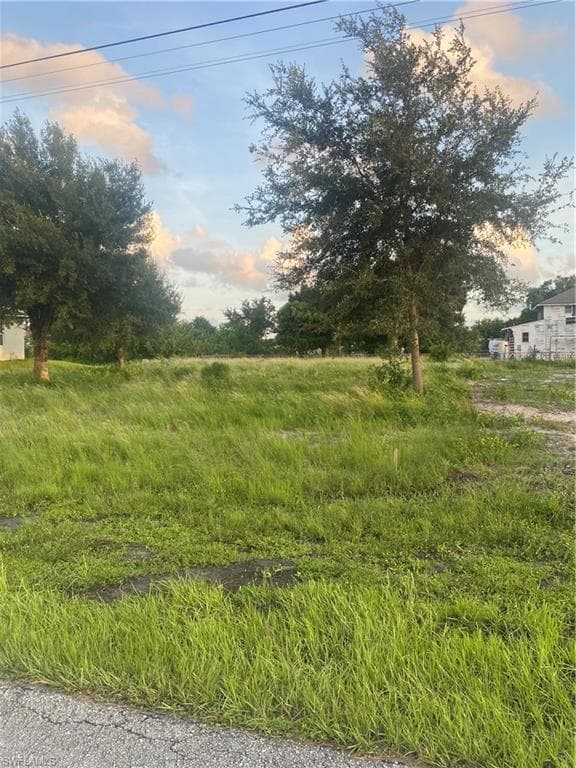 3311 5th ST SW LEHIGH ACRES, FL 33976