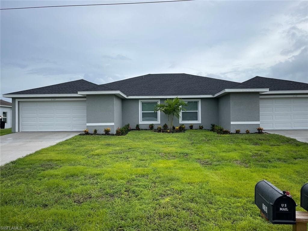 117-119 Pine LN LEHIGH ACRES, FL 33973