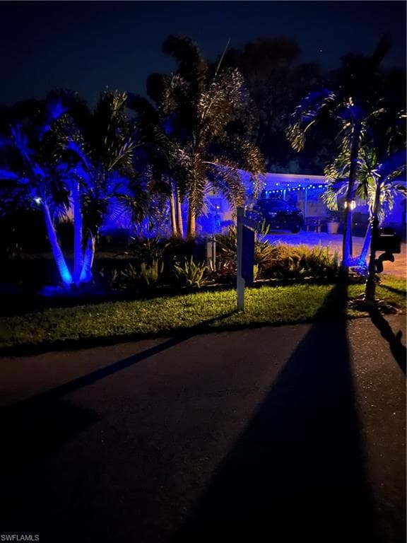 288 Riverwood RD NAPLES, FL 34114
