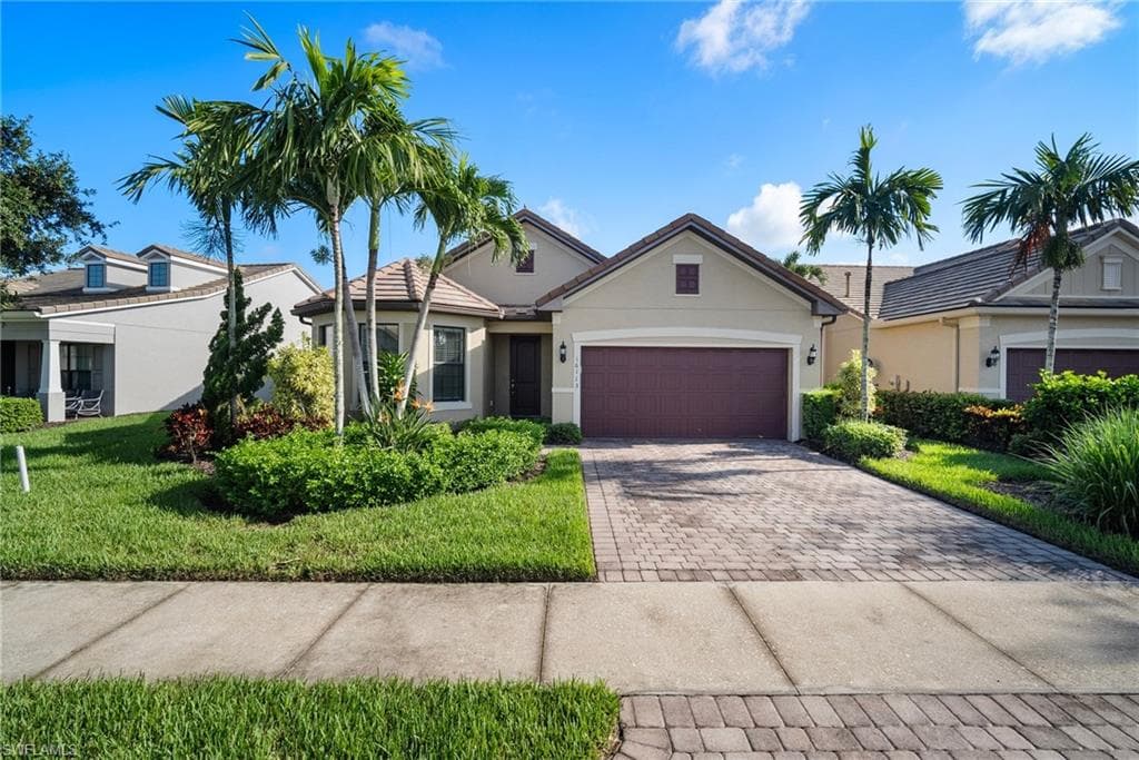 16113 Camden Lakes CIR NAPLES, FL 34110