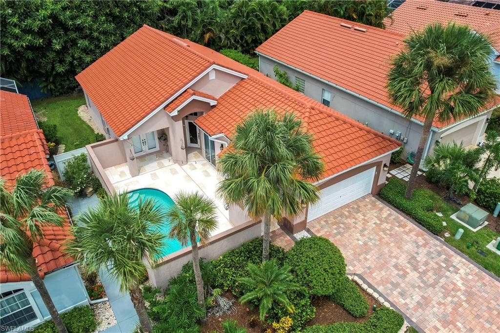 359 Pindo Palm DR NAPLES, FL 34104
