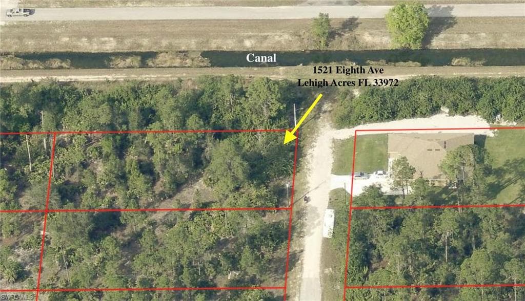 1521 8th AVE LEHIGH ACRES, FL 33972