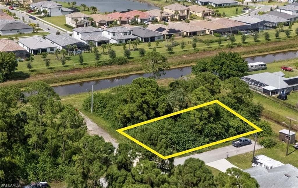 7500 Tena AVE N LEHIGH ACRES, FL 33971
