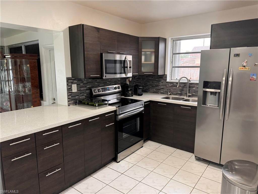 17620 SW 112 AVE MIAMI, FL 33157