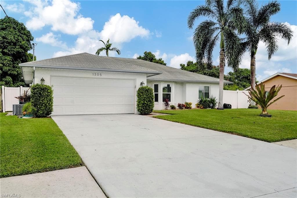 1305 Granada BLVD NAPLES, FL 34103