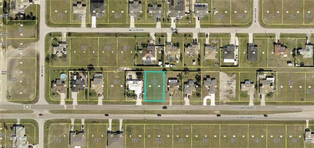 909 Diplomat PKWY E CAPE CORAL, FL 33909