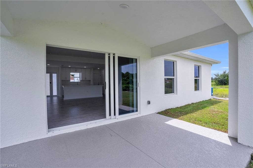 2712 46th ST SW LEHIGH ACRES, FL 33976