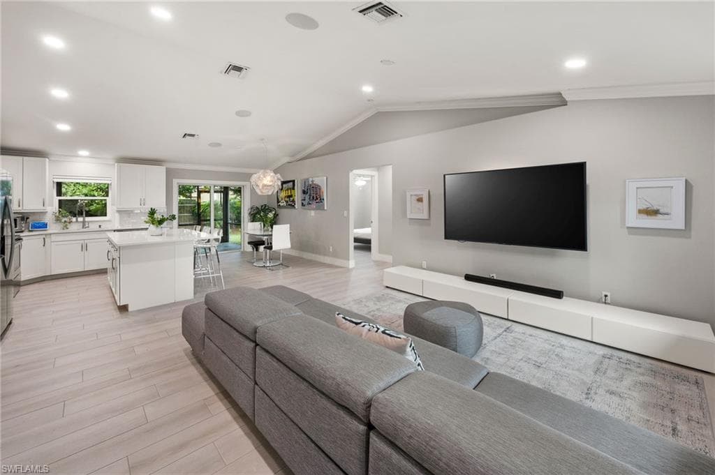 155 1ST ST BONITA SPRINGS, FL 34134