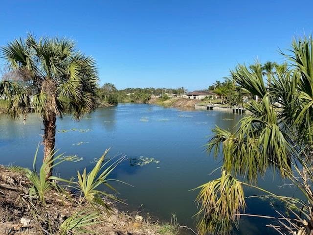 1921 NE 27th ST CAPE CORAL, FL 33909