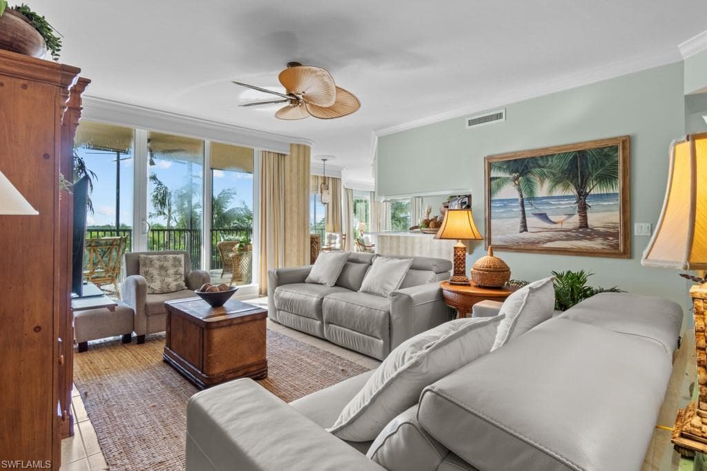 1060 Borghese LN 205 NAPLES, FL 34114