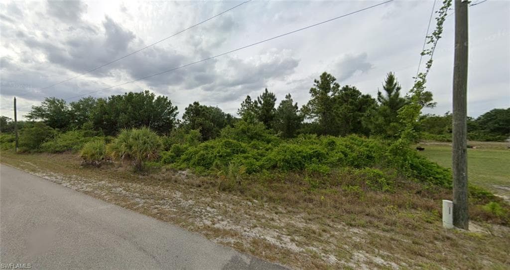 2700 Helen PL LEHIGH ACRES, FL 33971