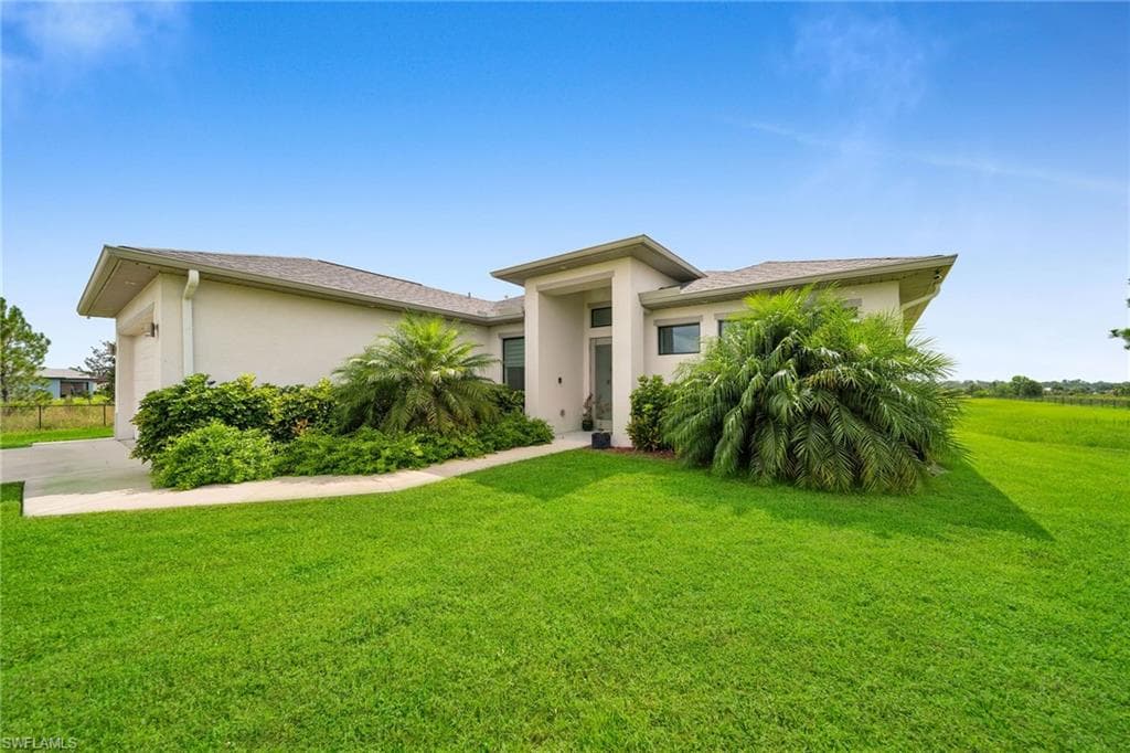 2985 Everglades BLVD N NAPLES, FL 34120