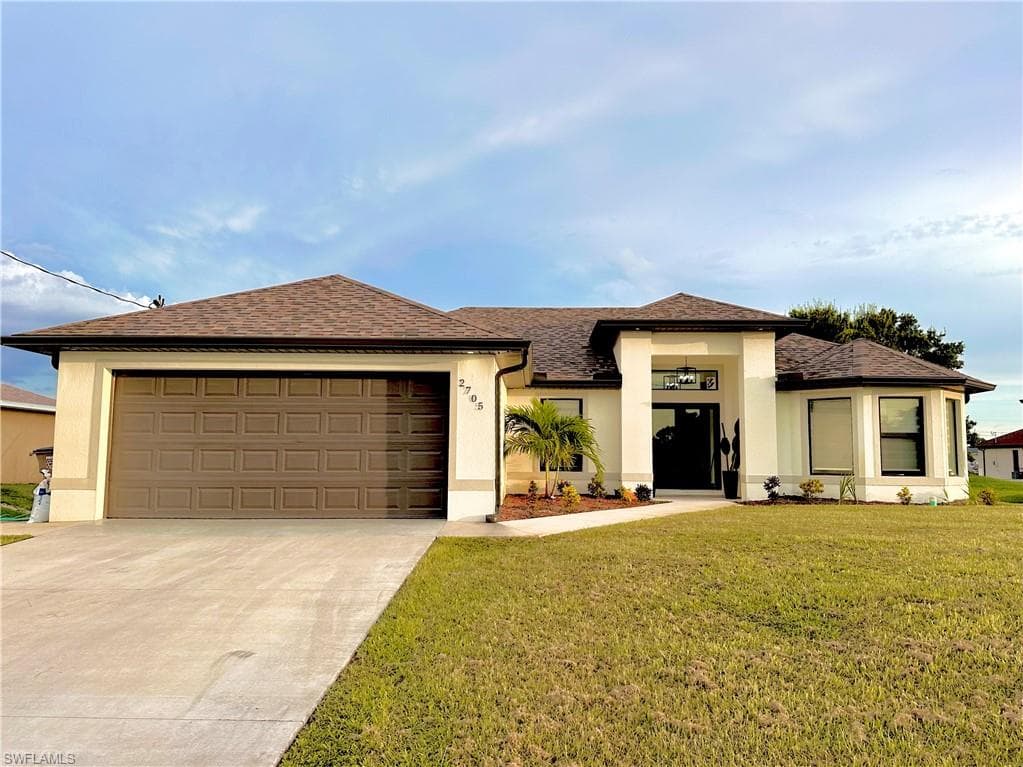 2705 19th ST SW LEHIGH ACRES, FL 33976