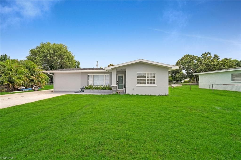 649 Canal DR NORTH FORT MYERS, FL 33903