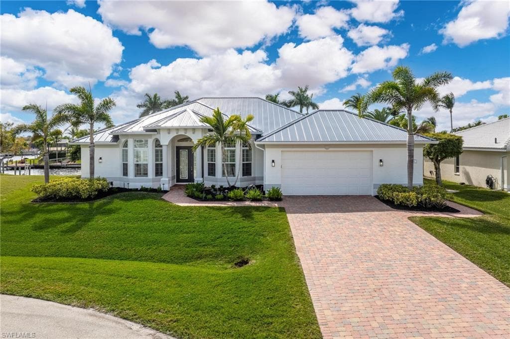 2804 SW 39th TER CAPE CORAL, FL 33914