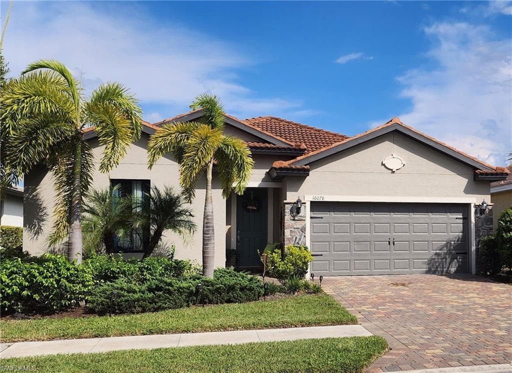 16078 Mistflower DR ALVA, FL 33920