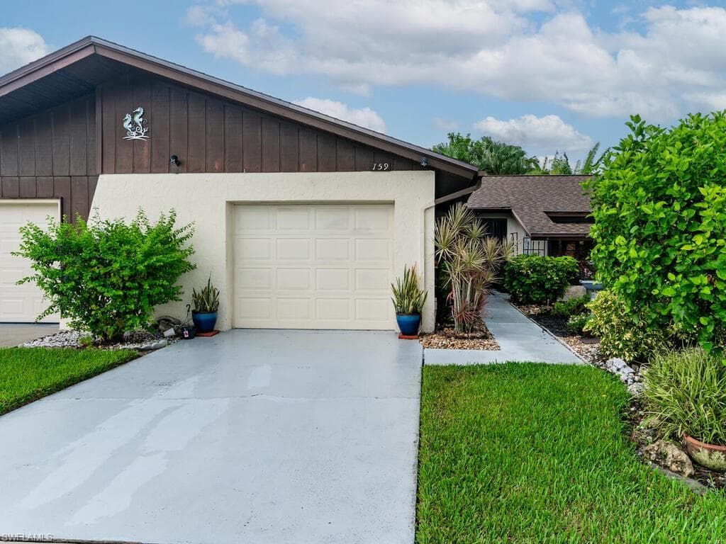 159 Round Key CIR D10 NAPLES, FL 34112