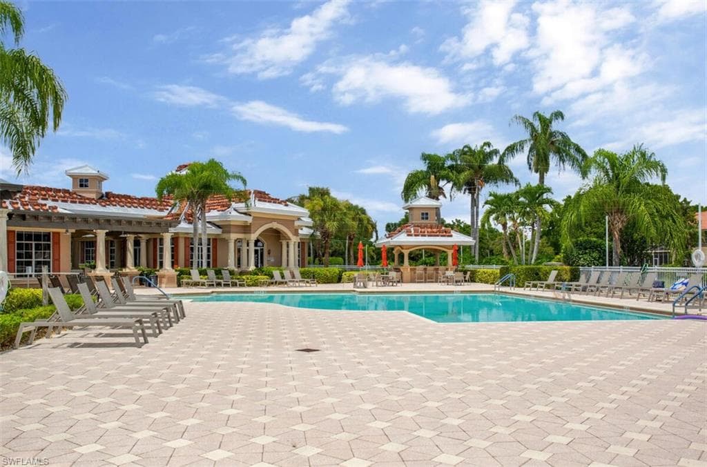 13901 Avon Park CIR 104 FORT MYERS, FL 33912