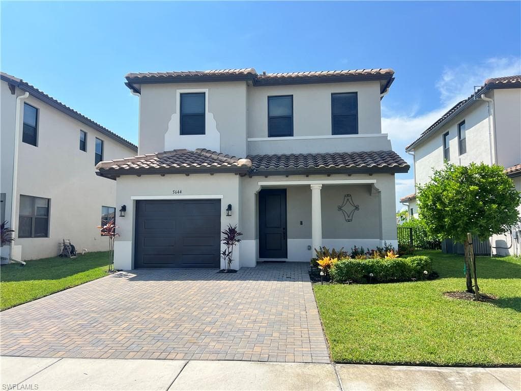 5644 Cerva LN AVE MARIA, FL 34142