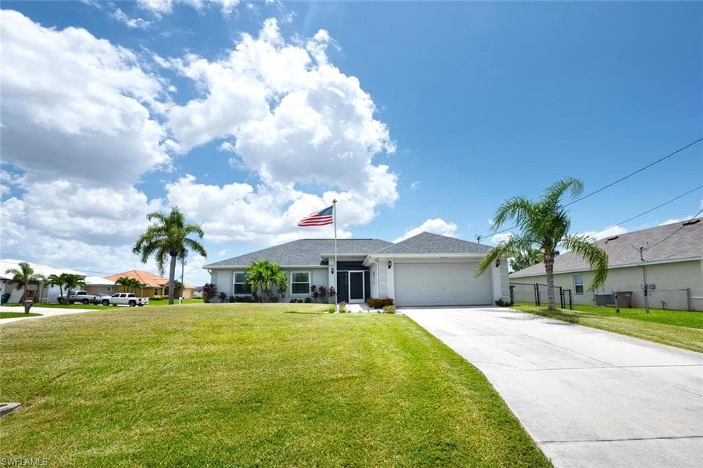 2100 12th LN CAPE CORAL, FL 33991