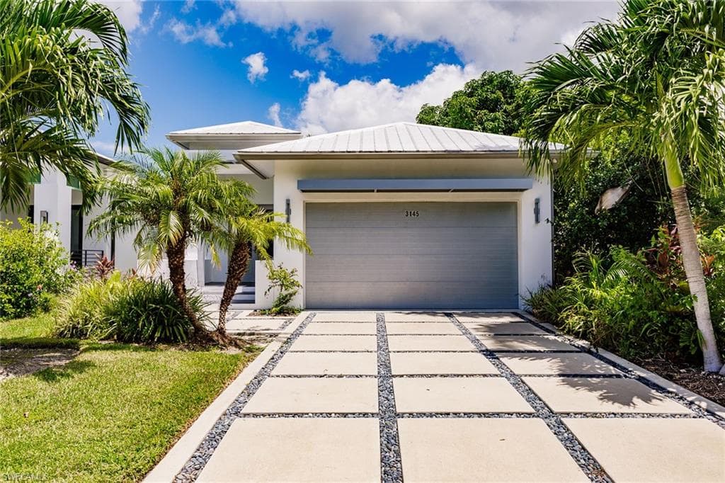 3145 Lunar ST NAPLES, FL 34112