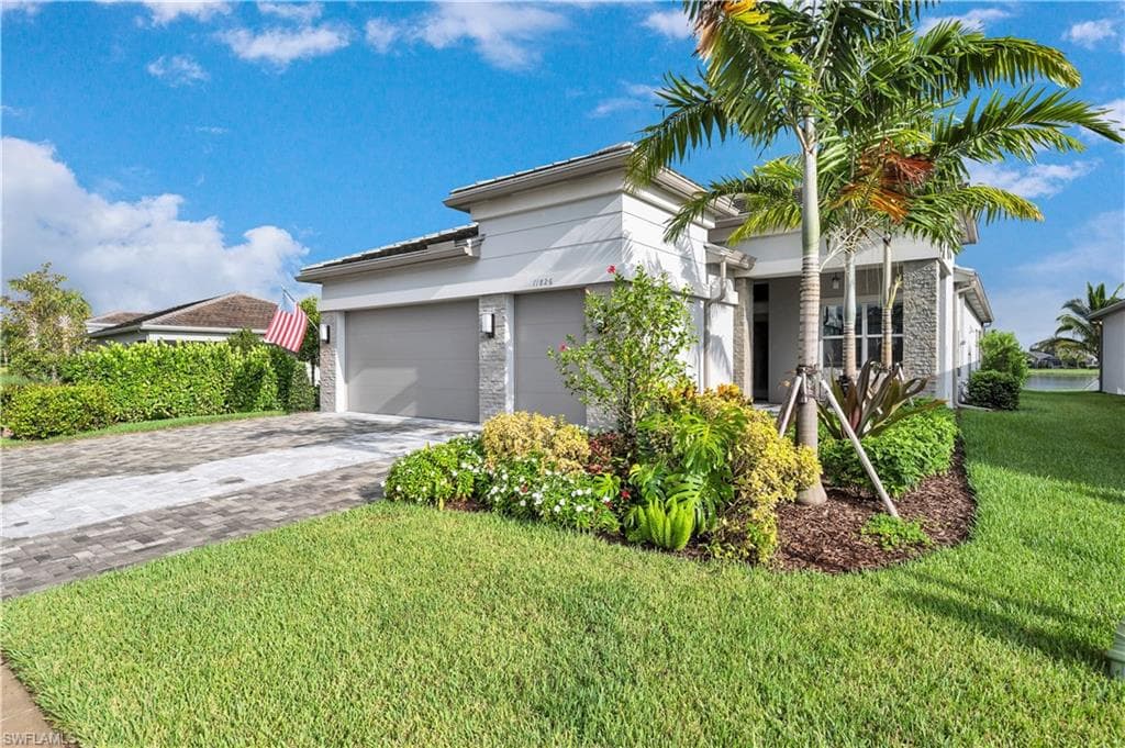 11826 Drake LN NAPLES, FL 34120