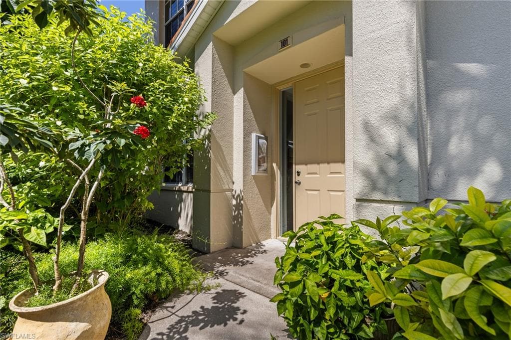 1211 Egrets LNDG 101 NAPLES, FL 34108