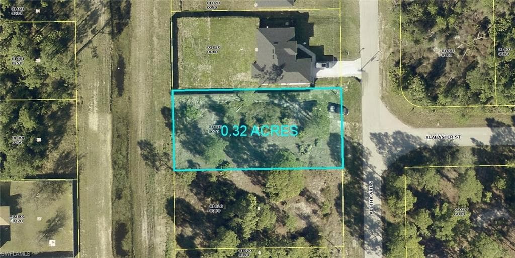 914 Aletha AVE S LEHIGH ACRES, FL 33974