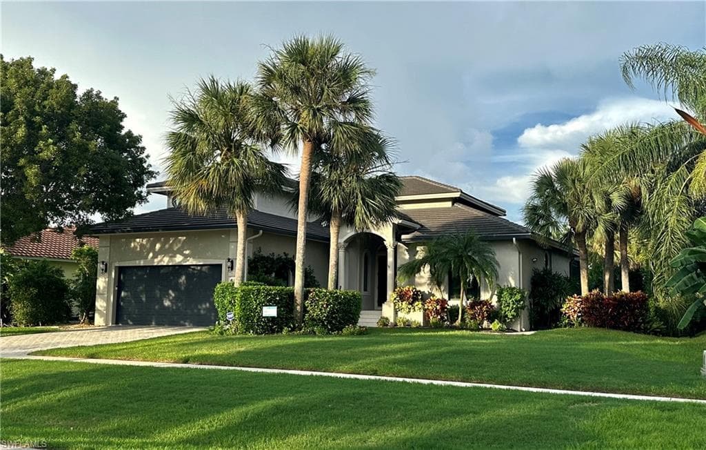 693 Kendall DR MARCO ISLAND, FL 34145