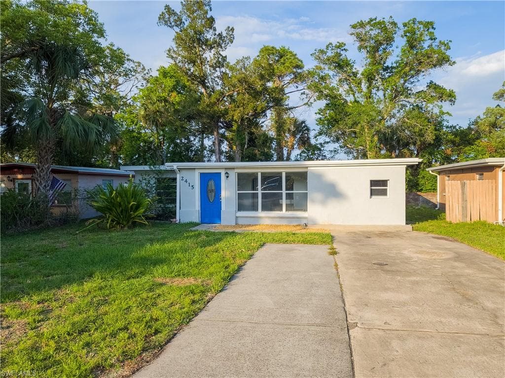2415 ANASTASIA DR SOUTH DAYTONA, FL 32119