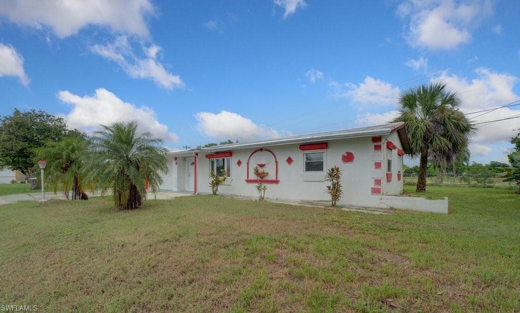 11 Jasmine RD W LEHIGH ACRES, FL 33936