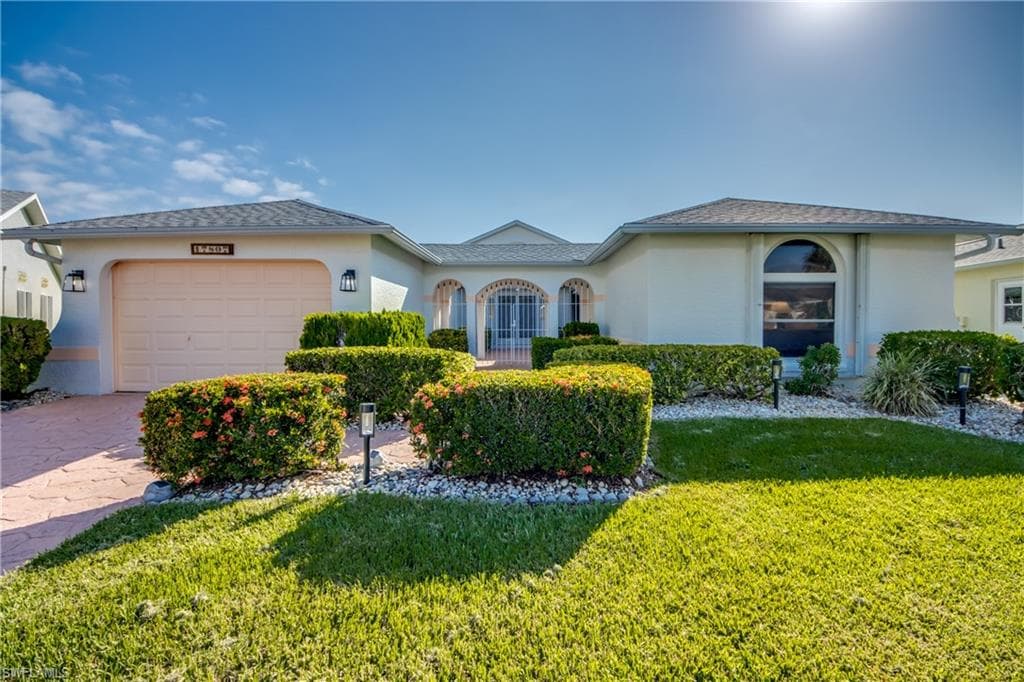 17807 Dracena CIR NORTH FORT MYERS, FL 33917